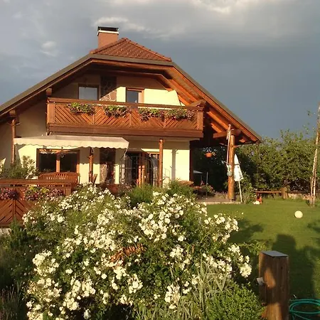 Apartma Vintgar Guest house